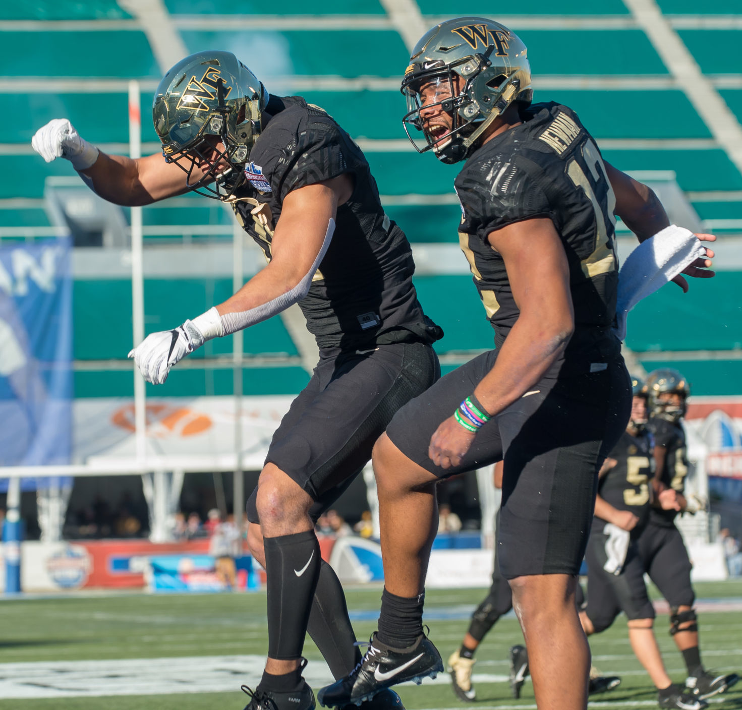Wake Forest 37, Memphis 34 (copy)